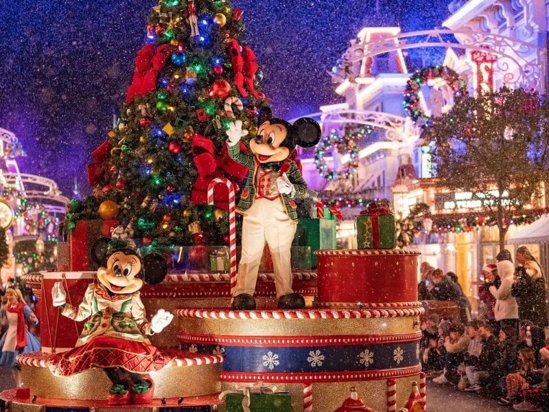  Disneyland open Christmas Day