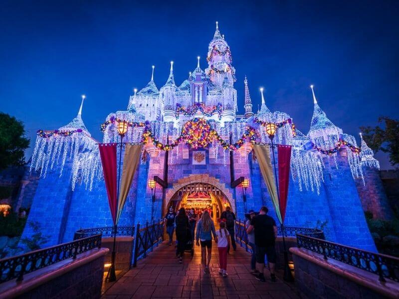 Disneyland open Christmas Day